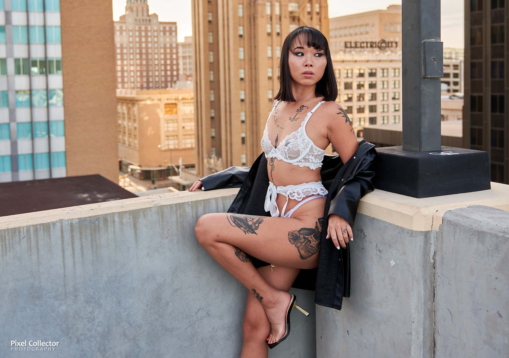 El Paso Glamour Photographer | Lybia on the Rooftop