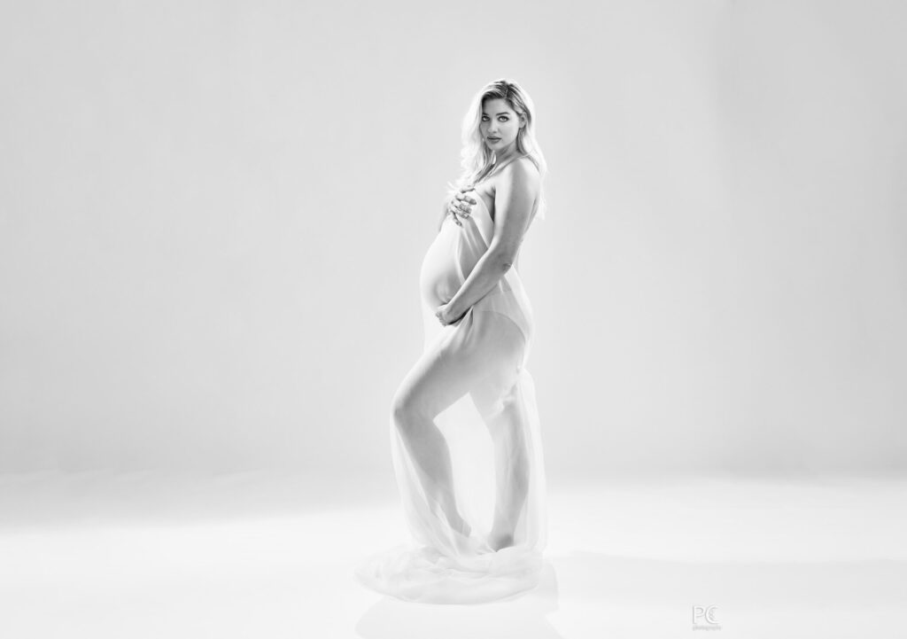 Hallet Angelic Maternity Session